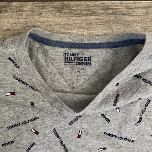 Tommy Hilfiger T- shirt - Picture 3 of 5